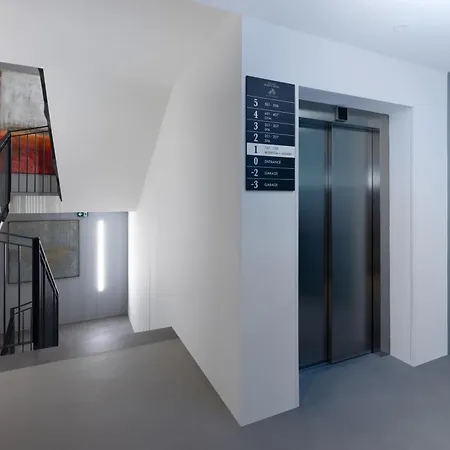 - Palais Hoertenberg Aparthotel Bolzano